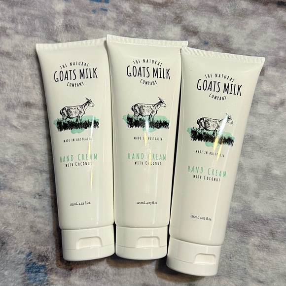 THE NATURAL GOATS MILK HAND CREAM WITH COCONUT (3PIECES)4.23 FLOZ MADE IN AUSTRA - Picture 1 of 3